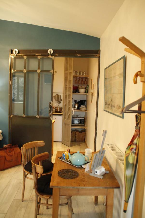 Couette-café La Demeure Des Maitres 3*